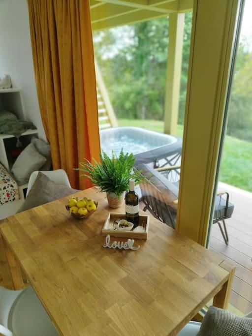 Holiday House Hona Lux Velike Lasce المظهر الخارجي الصورة