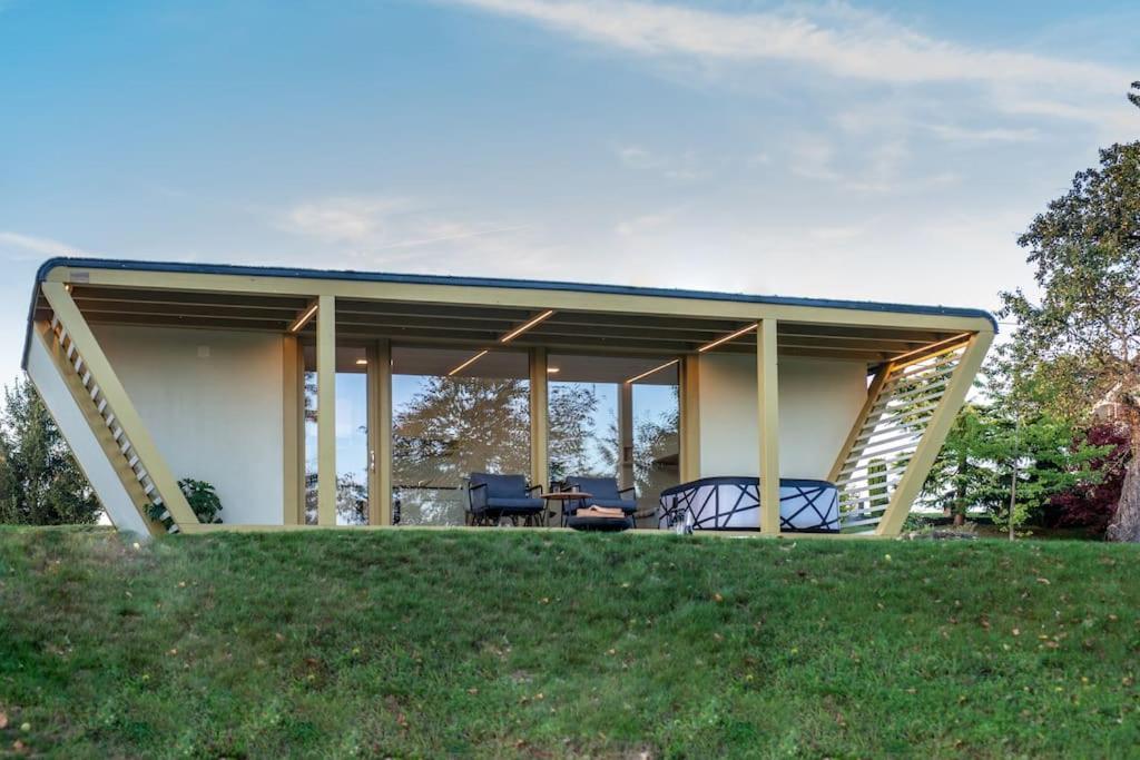Holiday House Hona Lux Velike Lasce المظهر الخارجي الصورة