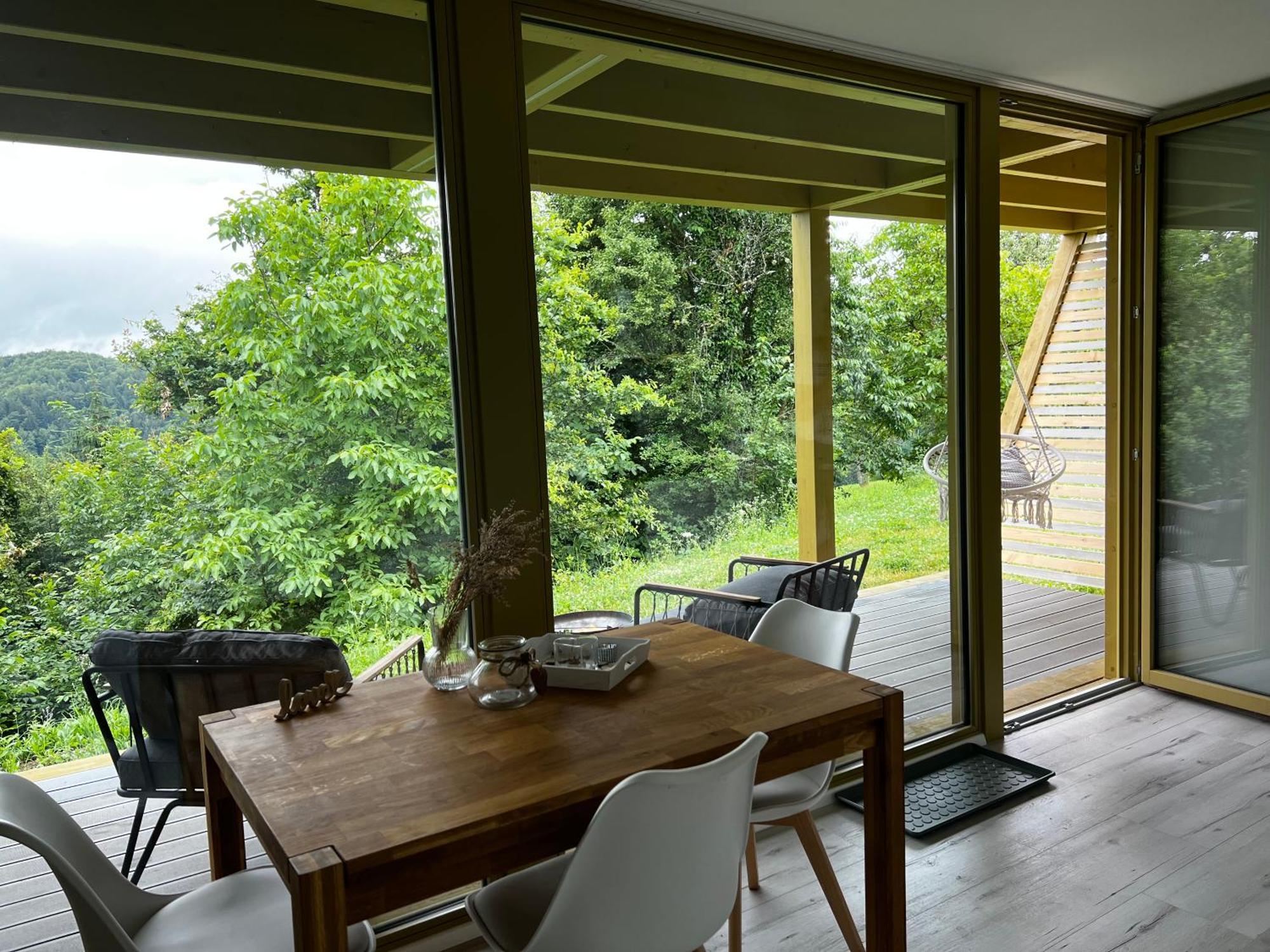 Holiday House Hona Lux Velike Lasce المظهر الخارجي الصورة