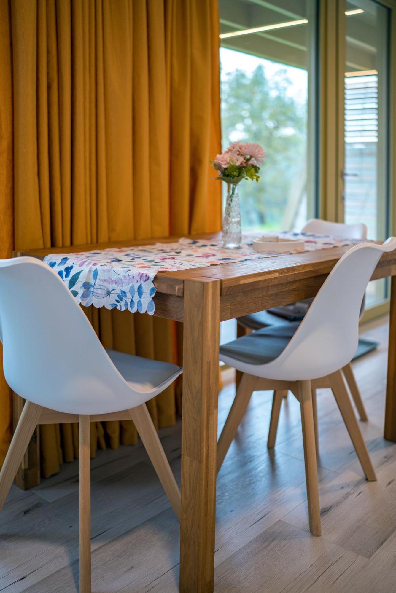 Holiday House Hona Lux Velike Lasce المظهر الخارجي الصورة