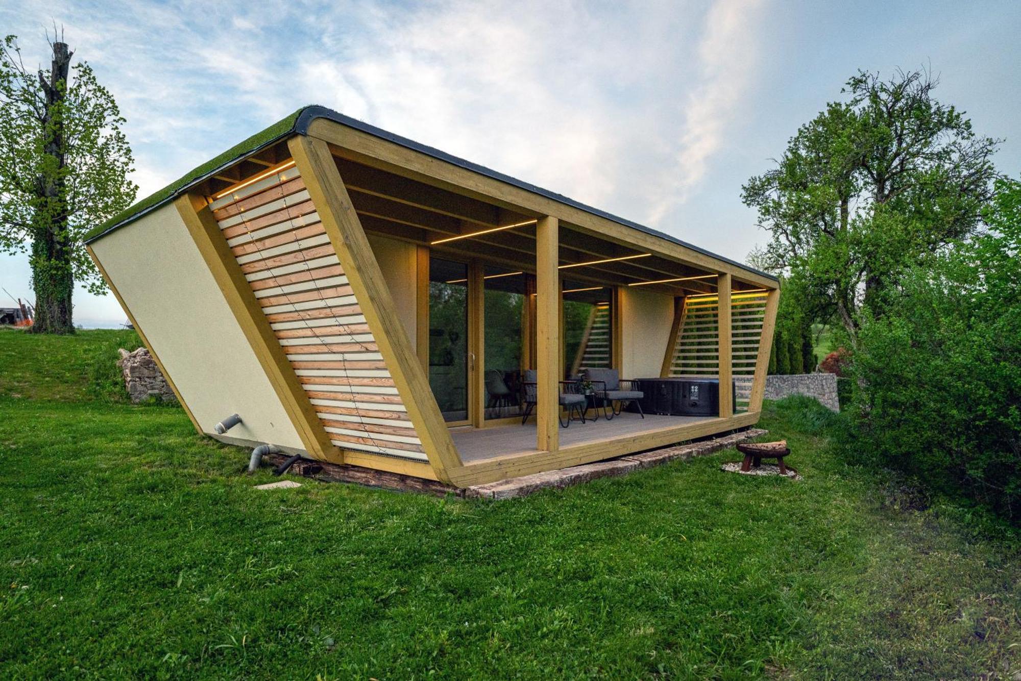 Holiday House Hona Lux Velike Lasce المظهر الخارجي الصورة