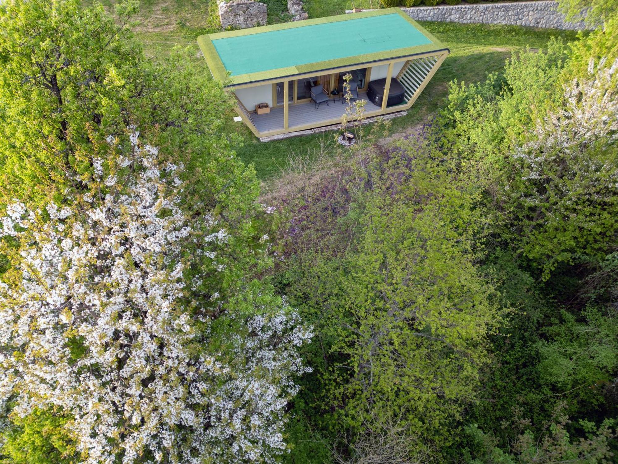 Holiday House Hona Lux Velike Lasce المظهر الخارجي الصورة