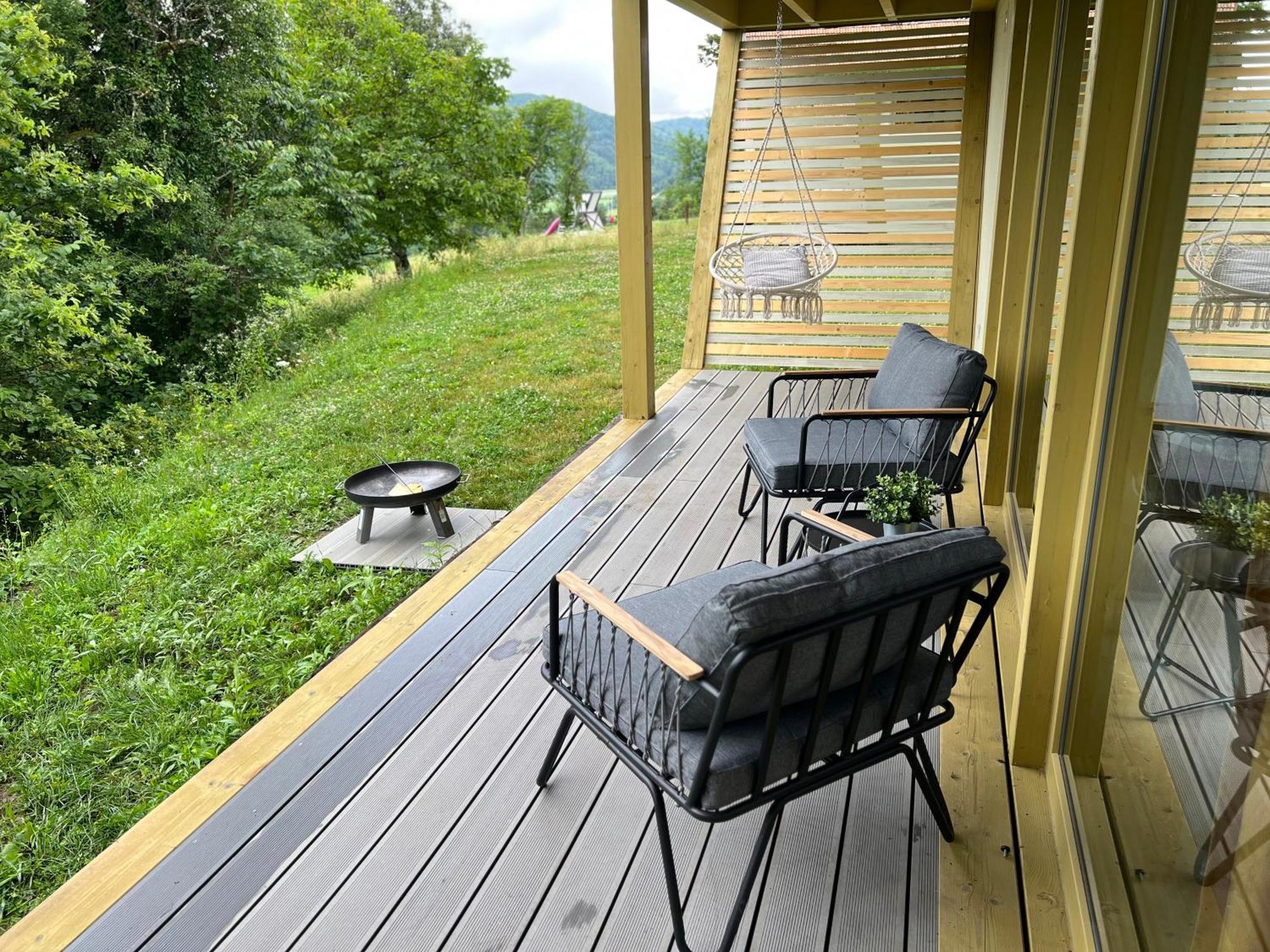 Holiday House Hona Lux Velike Lasce الغرفة الصورة